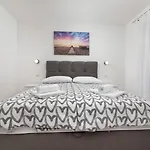 Jana 1 Apartman Krk Town