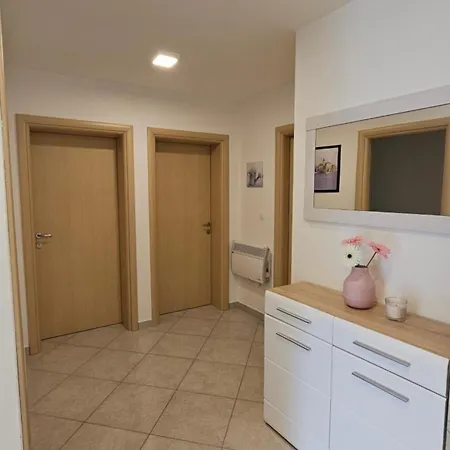 Jana 1 Apartman *