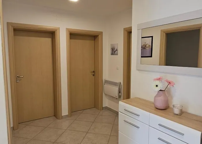 Jana 1 Apartman *